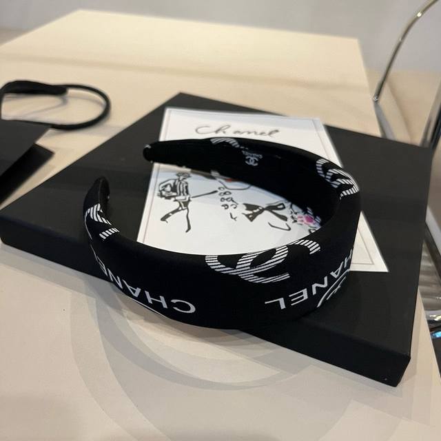 Chanel New Hairband