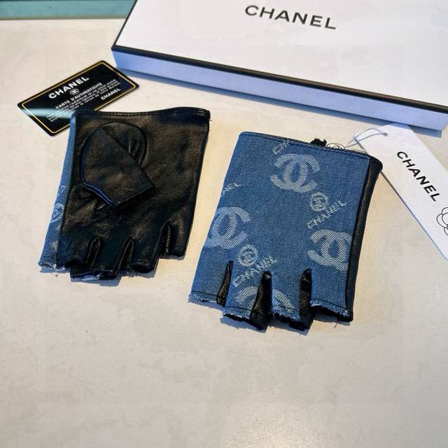Chanel New Short Denim Gloves With Sheepskin, Fashionable Motorcycle Gloves, Aut