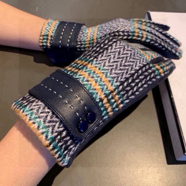 Chanel Official Store New Arrival Wool Gloves, Fashionable Gloves, Autumn/Winter
