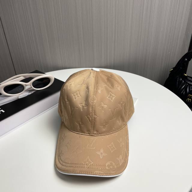 Lv Louis Vuitton New Original Baseball Cap, 1:1 Molded Customization, Authentic