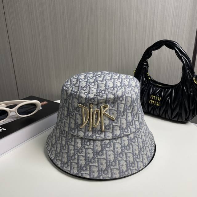 Authentic Quality Dior Official Website Launch Korean-Style New British Sporty C