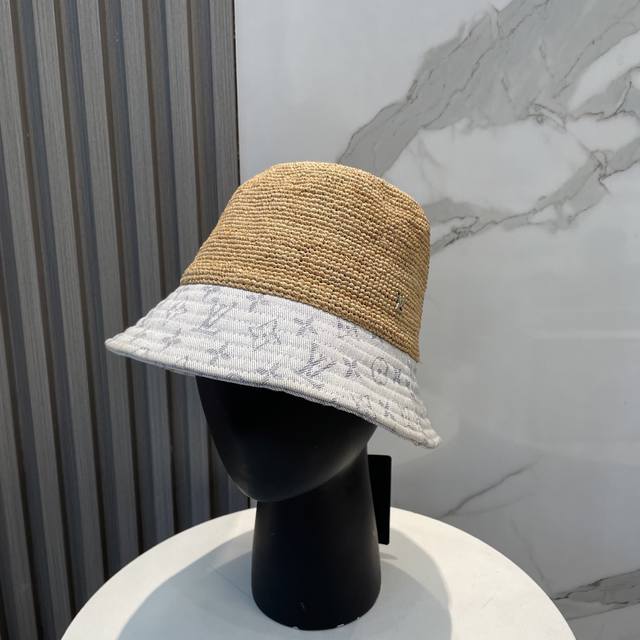 Lv Louis Vuitton Imported Raffia Straw Color-Blocked Bucket Hat, Simple Yet Eleg