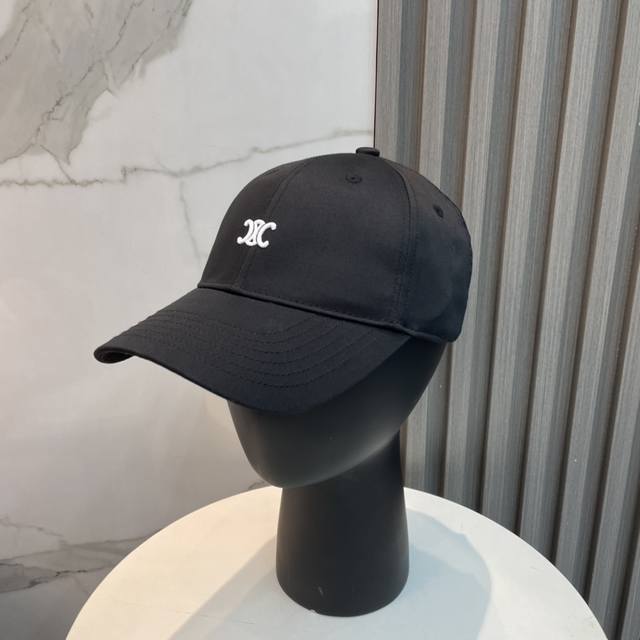 Best-Selling Celine Baseball Cap With Simple Lettering, Fashionable And Trendy,