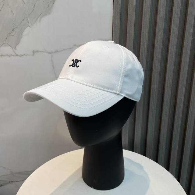 Best-Selling Celine Simple Letter Baseball Cap, Fashionable And Trendy, High-End