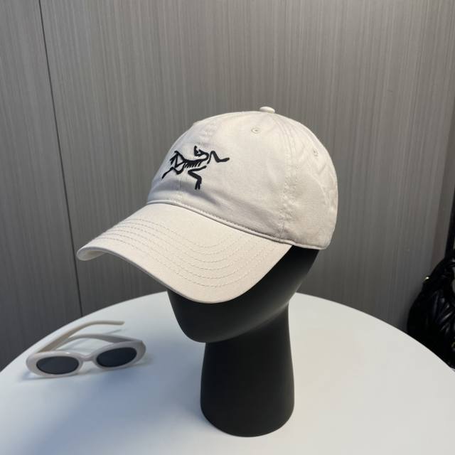 Comes With A Dust Bag. Arc'teryx Spring New Simple Baseball Cap, New Arrival, Hi