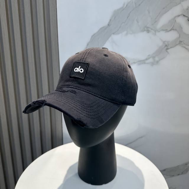 Aio New Candy Color Series Simple Baseball Cap - The Hottest Color Scheme Right