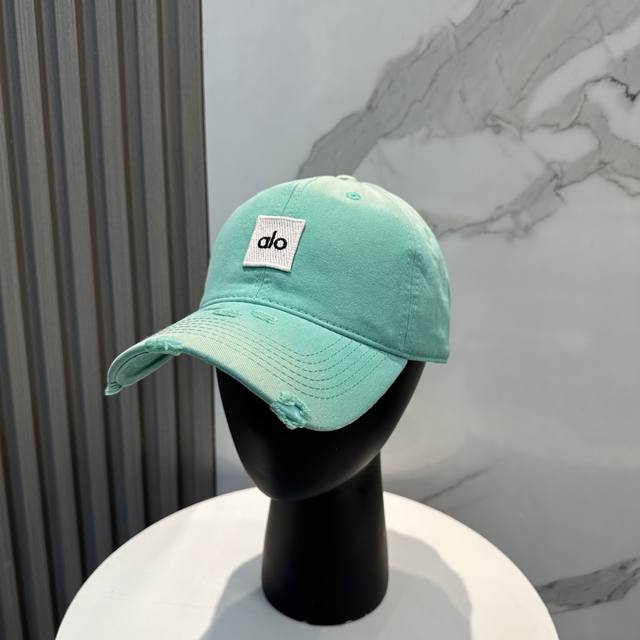 Aio New Candy Color Series Simple Baseball Cap - The Hottest Color Scheme Right