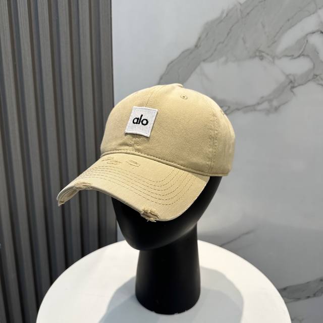 Aio New Candy Color Series Simple Baseball Cap - The Hottest Color Scheme Right