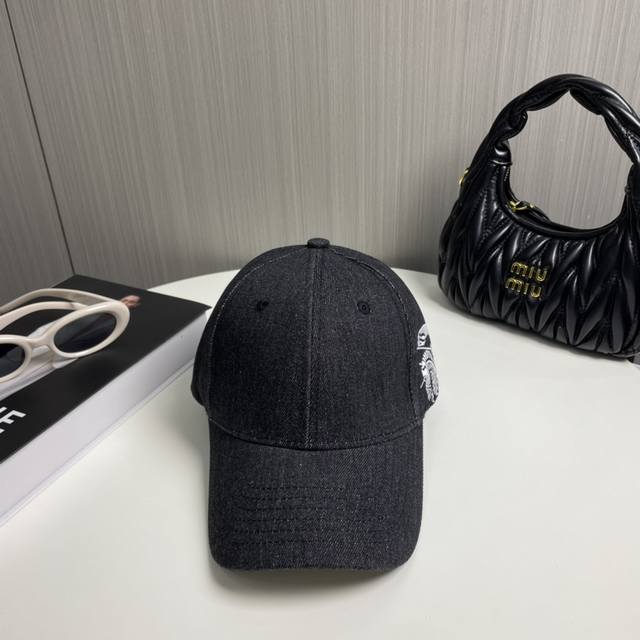 Burberry Authentic Original New Denim Baseball Cap - Classic War Horse Simple Em