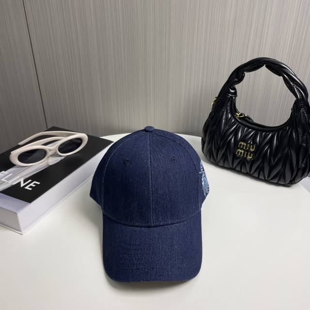 Burberry Original New Denim Baseball Cap With Classic War Horse And Simple Embro