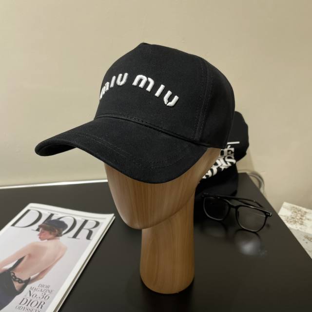 Comes With A Dust Bag. Miu Miu New Denim Custom-Made Embroidered Baseball Cap, P