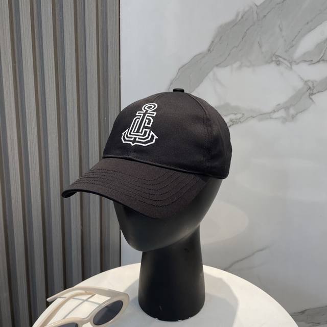 Best-Selling Celine Baseball Cap With Simple Embroidered Letters, Same Style As