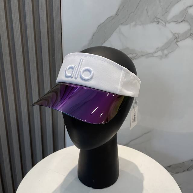 Best-Selling Alo New Mirrored Peakless Hat, Custom-Made Ultra-Thin Cotton Fabric