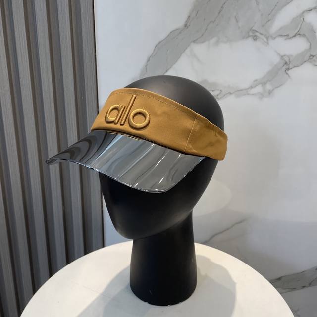 Best-Selling Alo New-Style Mirrored Peakless Cap, Custom-Made Ultra-Thin 100% Co