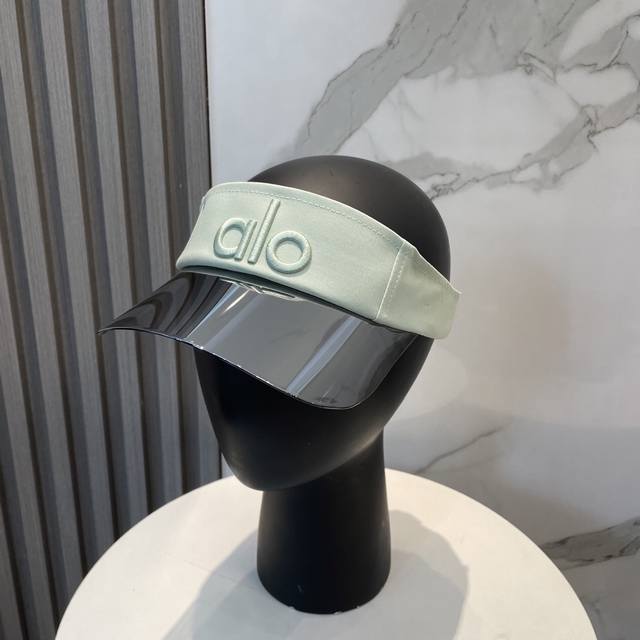 Best-Selling Alo New Mirrored Peakless Cap, Custom-Made Ultra-Thin Cotton Fabric