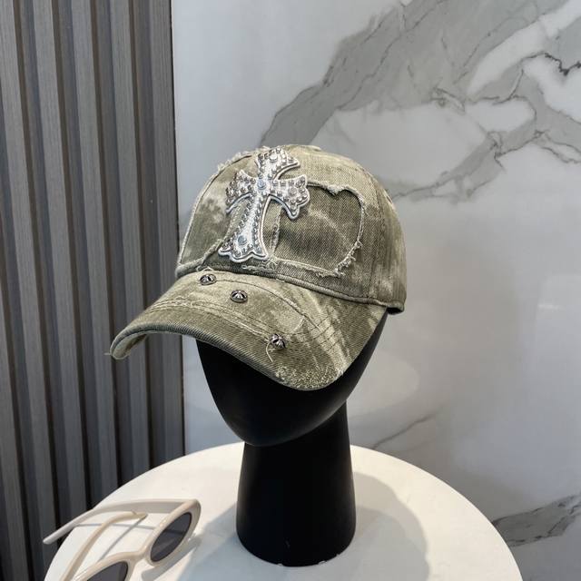 Croxin 25 New Baseball Cap, Stylish And Classic Cross Logo, Casual With A Cool V