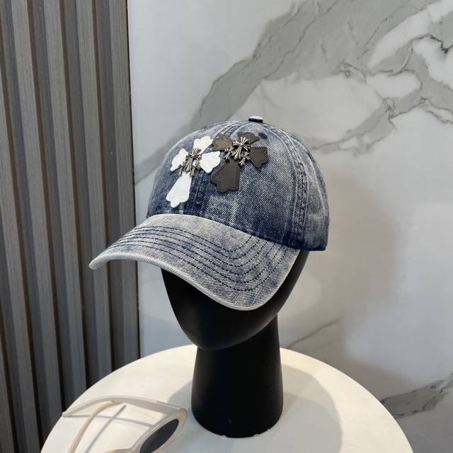 Croxin 25 New Baseball Cap, Stylish And Classic Cross Logo, Casual With A Cool V