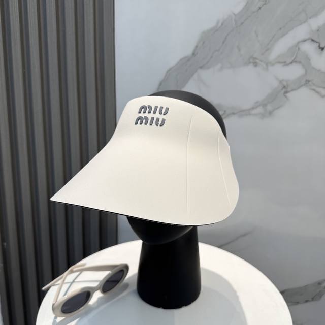 Miu Miu ~ Summer New Arrival Seamless Duckbill Hat Summer Sun Protection Essenti