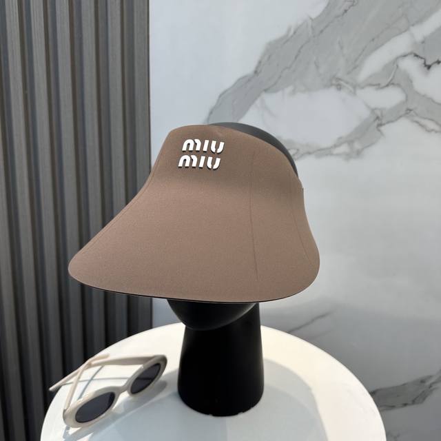Miumiu Miu Miu ~ Summer New Arrival Seamless Duckbill Hat With Open Top Summer S
