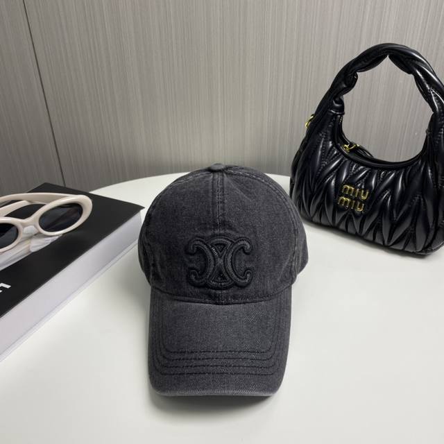 New Arrival ~ Celine Denim Baseball Cap Truly Stylish And Versatile. The Denim D