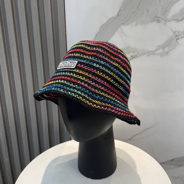 Miumiu New Color Striped Knit Bucket Hat, High-Density Construction, A Super Sty