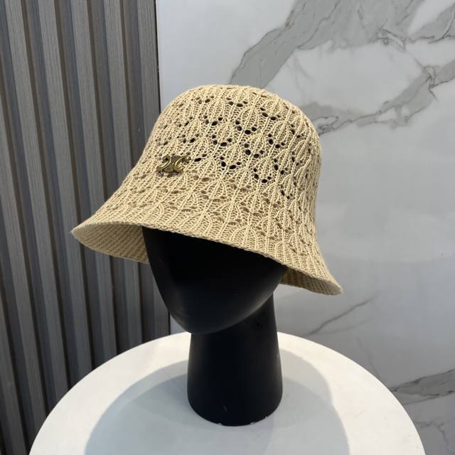 Celine New Knit Bucket Hat, High-Density Construction, A Super Stylish Knit Hat!