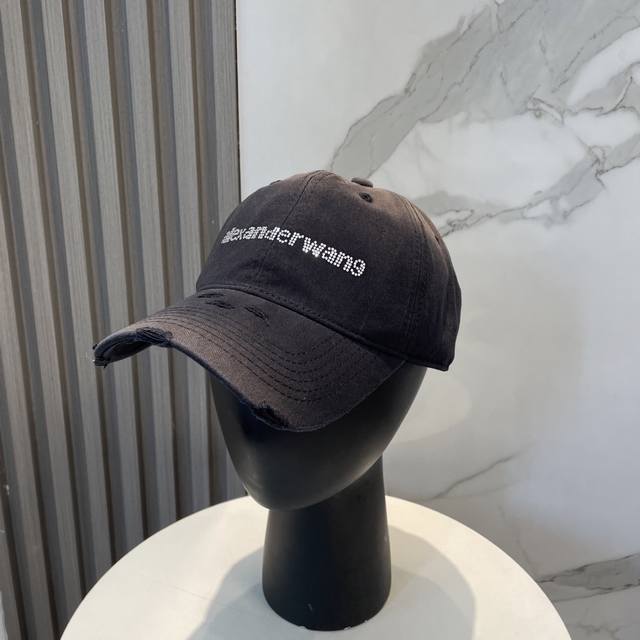 Alexander King New Gradient Color Baseball Cap Need A Brightly Colored Baseball