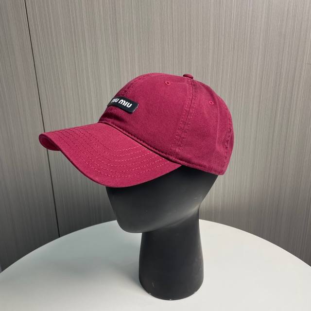 Miu Miu New Solid-Color Baseball Cap - The Hottest Color Scheme Of The Moment -