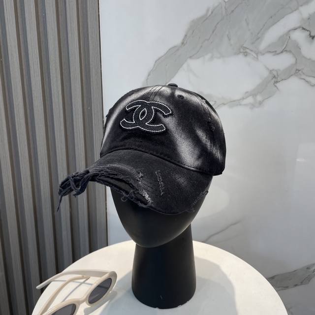 Chanel New Simple Logo Baseball Cap, New Arrival, High-End Design, Extremely Ver