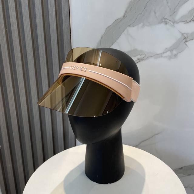 In Stock And Ready To Ship! Gucci's Popular Sunglasses Hat Is Finally Here! Sun
