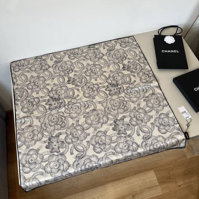 Original Chanel 90Cm Silk Square Scarf With Simple Camellia Design, Top-Grade Si