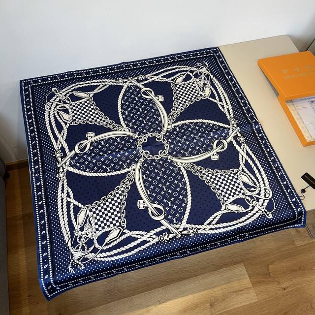 Lv New Square Scarf: A Creative And Unique Reinterpretation Of The Traditional V