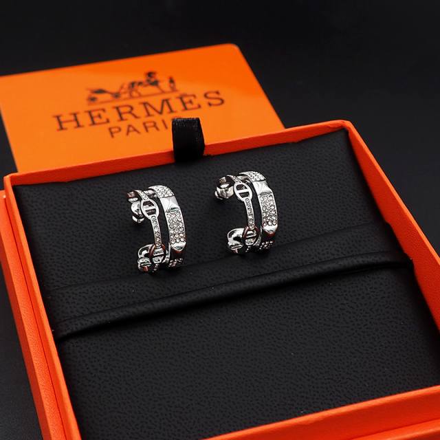 Herm S Pig Nose Orange Full Diamond C-Shaped Earrings Xe881