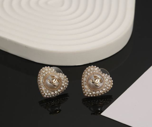 Chanel Heart Peach Ear Studs New Original Version Exact Replica Authentic Single