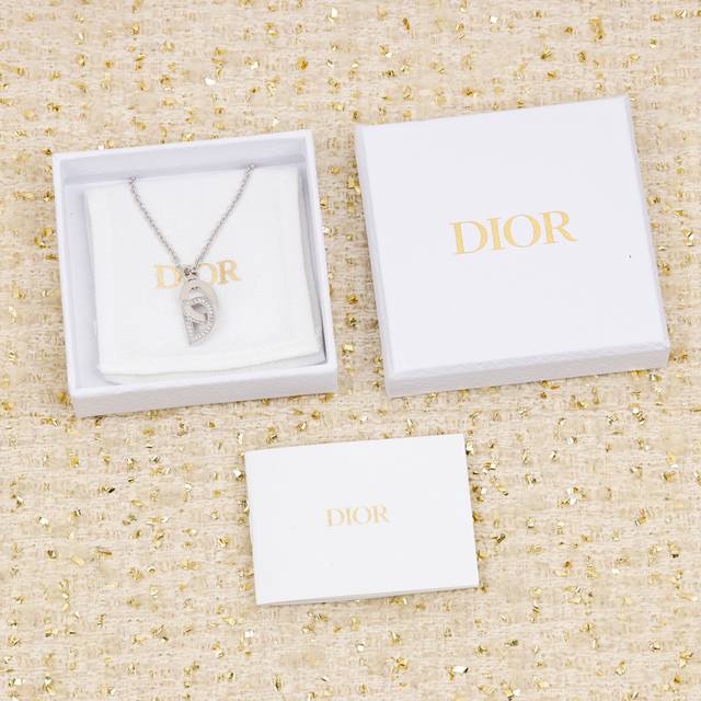 208935 Our Product Zp6370, Bulk Orders Welcome! D Cd Necklace, Highly Recommende