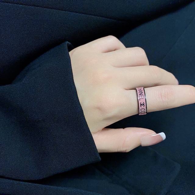 Chanel-Style Double C Pink And Black Coco Color-Preserving Series Shaped Ring! A