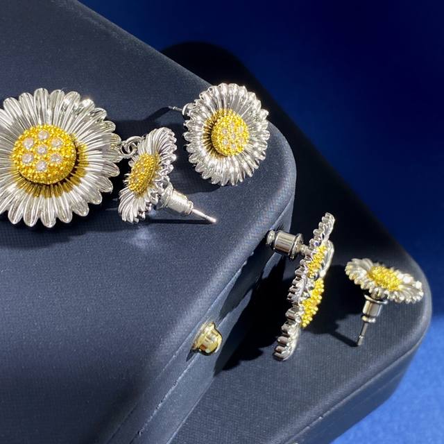 Single Flower, Double Flower, No Logo, Bvlgari-Inspired Retro High-End Design Wi