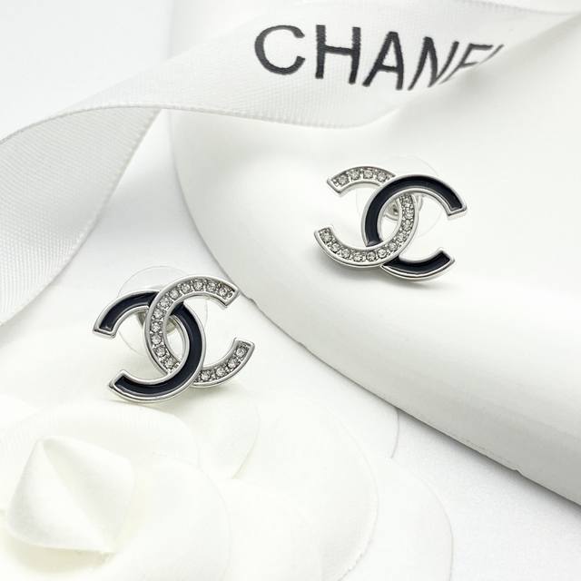 Today's New Arrival, Code E3058 Chanel Earrings Hot Seller New Arrival, Consiste