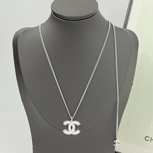 Today's New Arrival, Code N106 Chanel Necklace Hot Seller Now Available, Same As