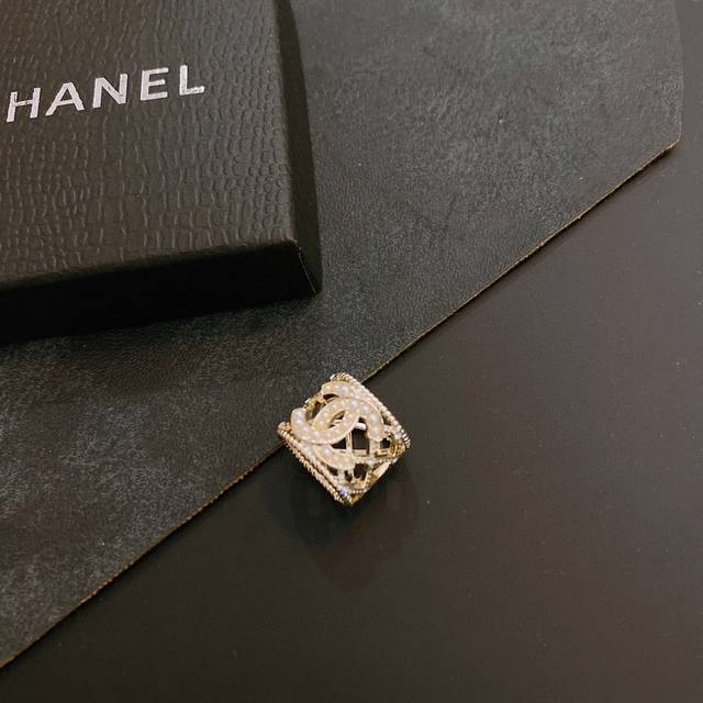 Chanel Chanel Simple Retro Pearl Ring, Meticulously Crafted With High-Quality Ma