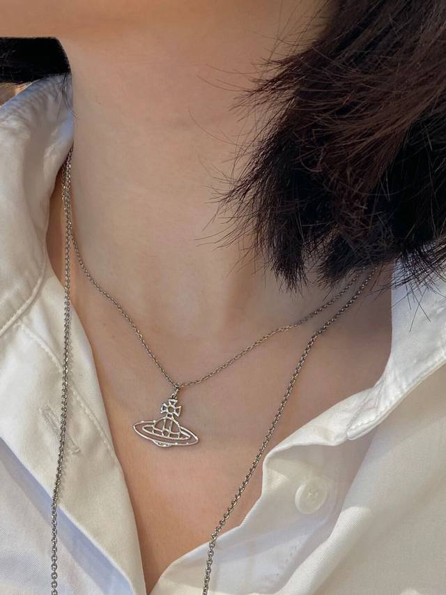 High-Quality, Details As Shown. Necklace By Vivienne Westwood. Must-Have! Absolu