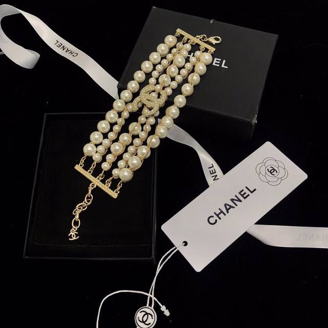 Chanel Luxury Series Bracelet And Necklace, Ultra-Luxurious And Stylish Design,