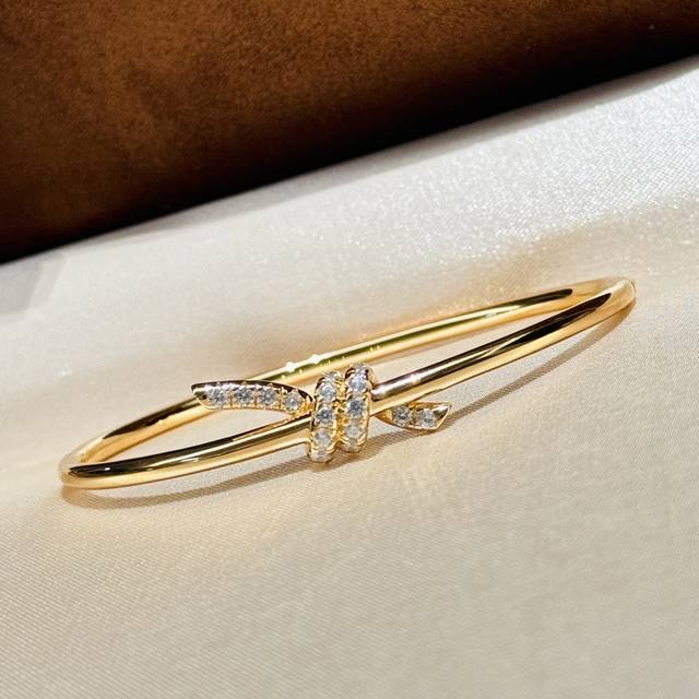 A5456 T-House New Arrival Destiny Series Half-Diamond Knotted Bracelet High-End