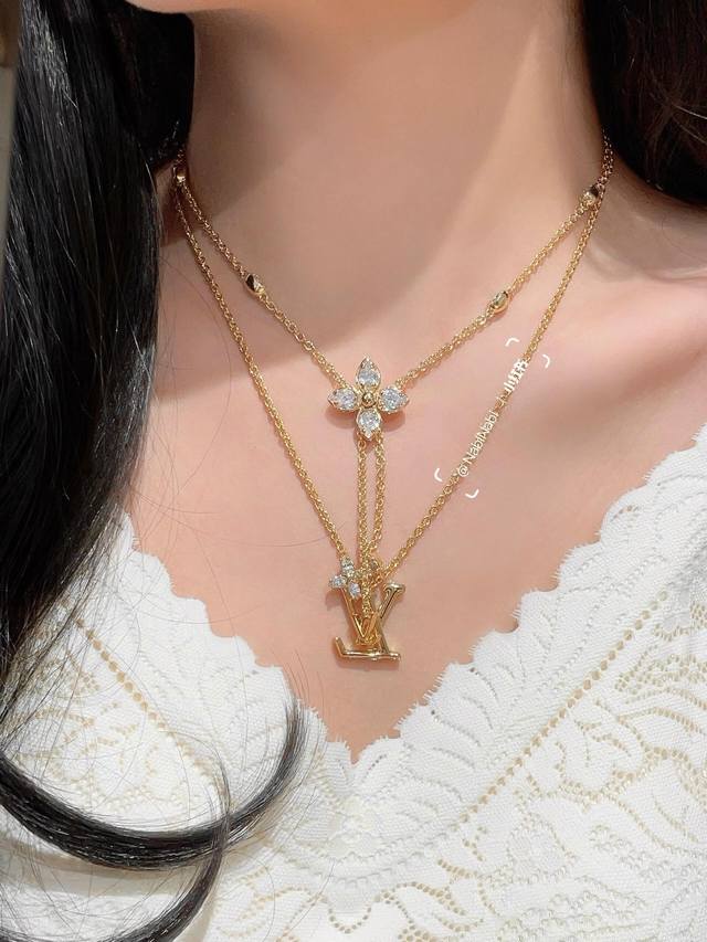 Model Number Lxl0185 Lv* Latest Model Plum Blossom Diamond-Studded Fringe Neckla
