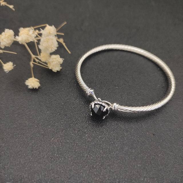 David Yurman 3Mm Black Diamond Bracelet.Available In Two Sizes: 17 Cm And 19 Cm.
