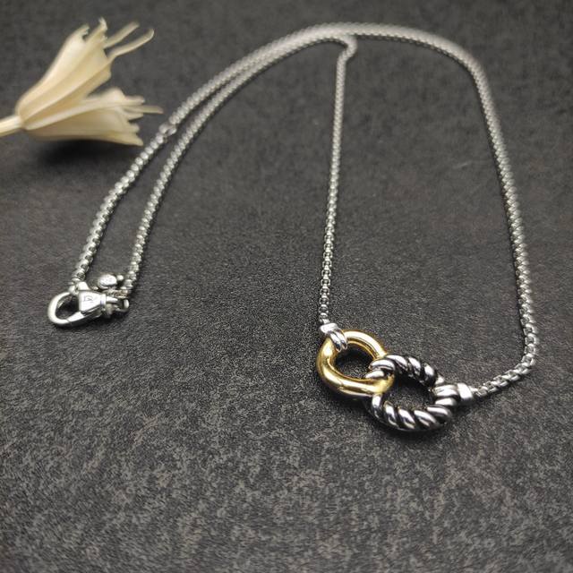 New David Yurman Two-Tone Horsebit Chain Necklace.Chain Thickness: 2Mm, Length: