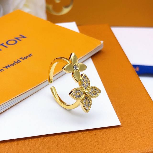Code Ljz0002 Lv Latest Vintage-Inspired Diamond-Encrusted Ring, Consistent Zp Br