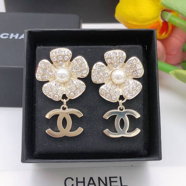 Model No. Xed0151 Ch*Nel Latest Model Flower Ear Studs, Zp Brass Material