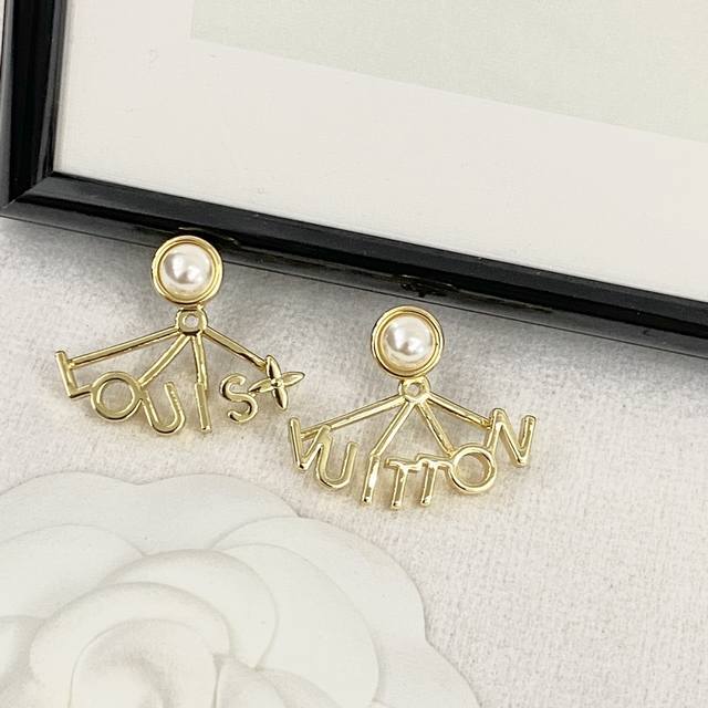 Code E2306 0247825 Lv Earring Hot-Selling New Arrival - Consistent With Zp Lv As