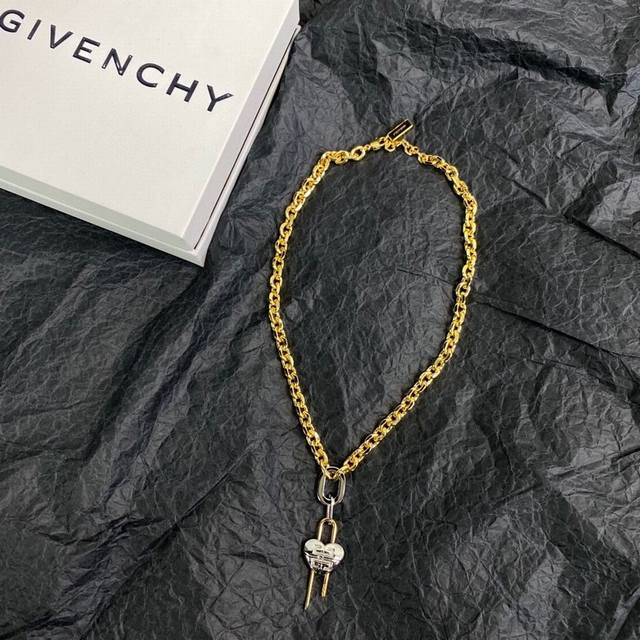 Necklace: The Lock-Style Necklace Is Back To Make A Statement! It's Love At Firs